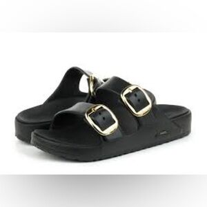 Skechers arch fit 2 strap sandals black with gold buckles trendy women’s size 11